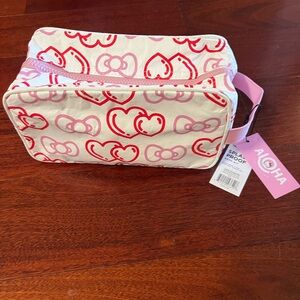 Aloha Collection x Hello Kitty Heart Dopp Kit